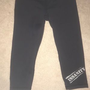 Beachbody Insanity Capri workout leggings